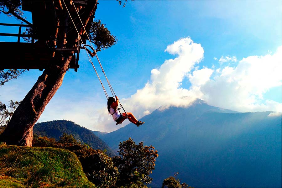 The end of the world swing in Baños - Top 5 Andes destination