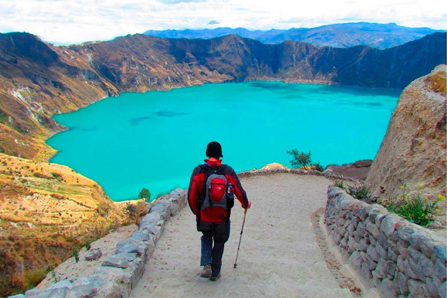Trekking the Quilotoa Crater - Top 5 Andes destination